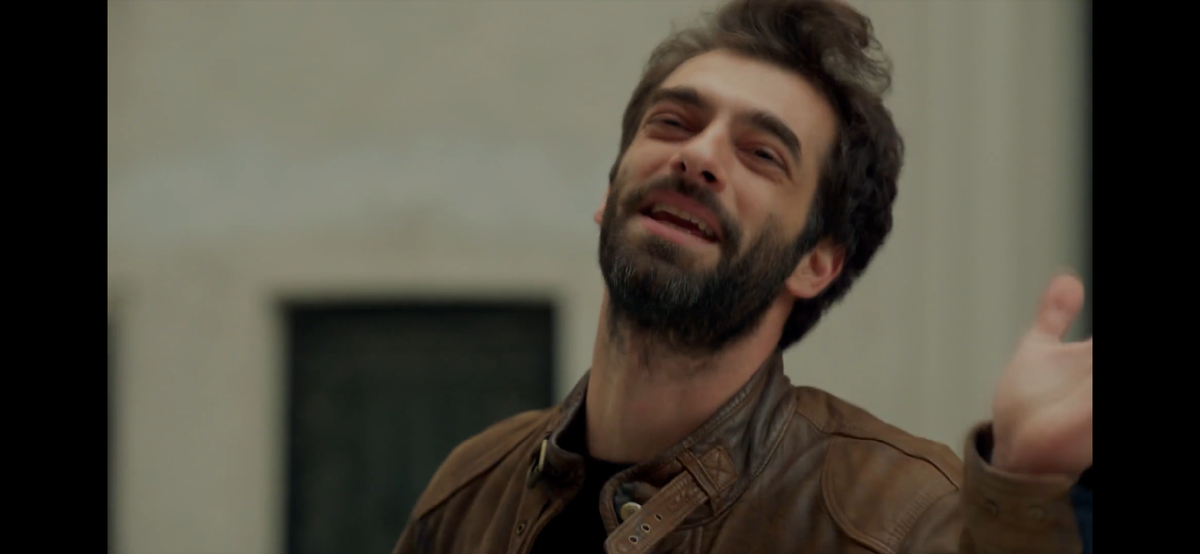 Стоп кадр из сериала «Пойраз Караэль»