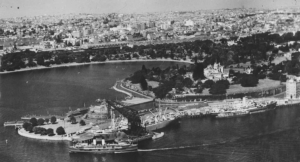 Вид на Беннелонг-Пойнт в 1940-х