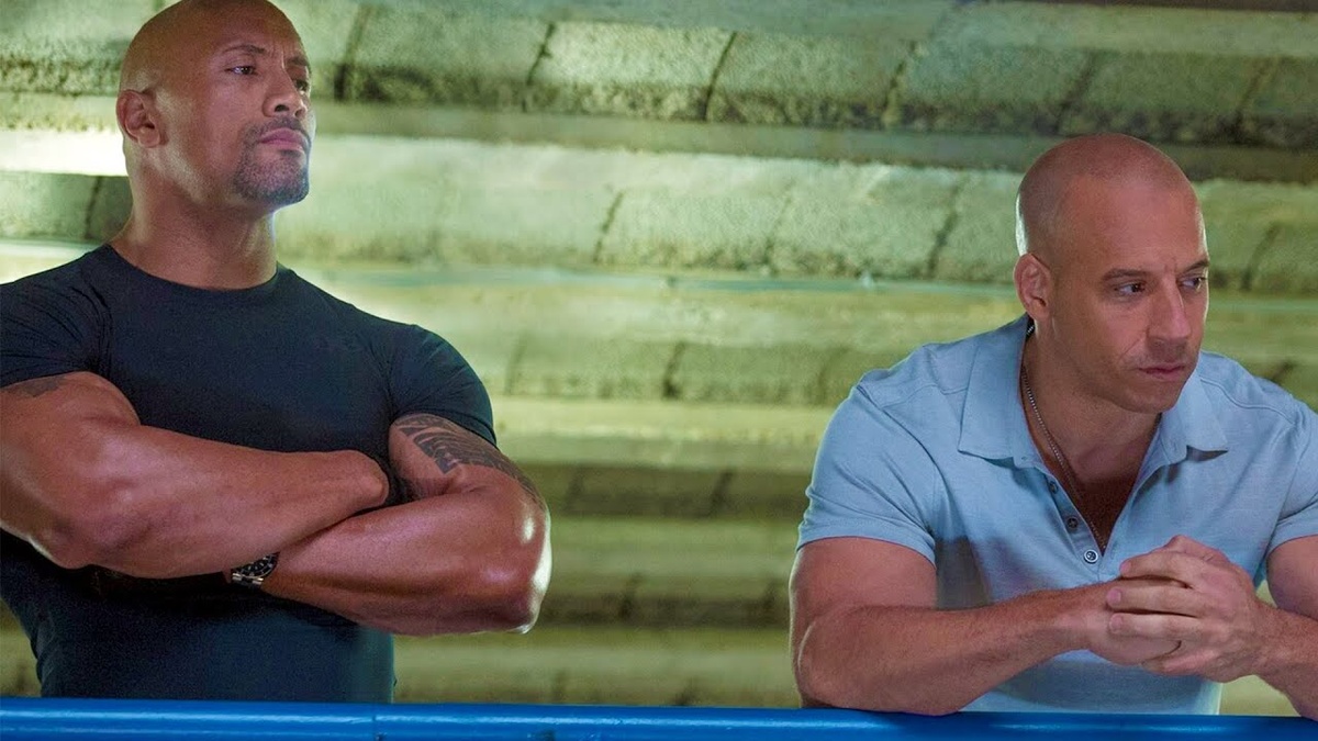 Дуэйн Джонсон и Вин Дизель в фильме "Форсаж 8" / фото из открытых источников