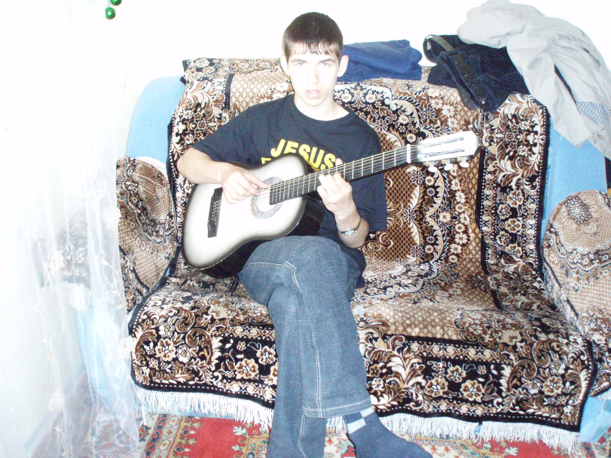 С музыкой и Богом по жизни)