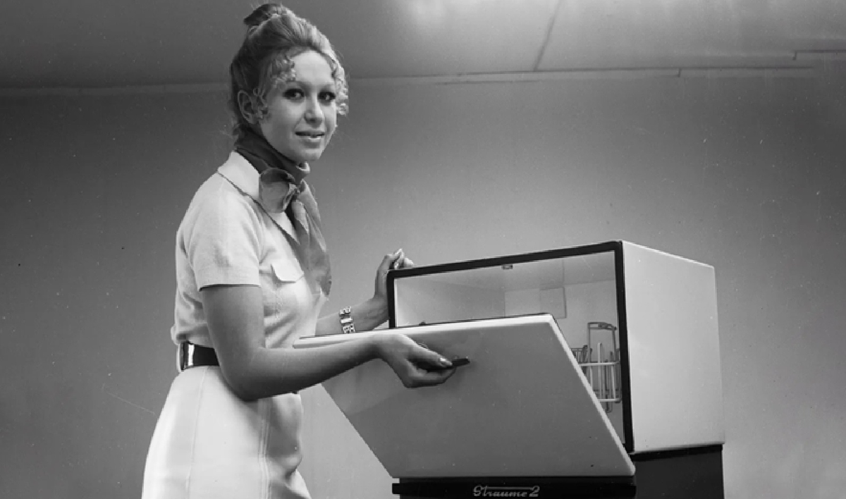 Советская посудомоечная машина «Старуме-2», год 1972, Латвия