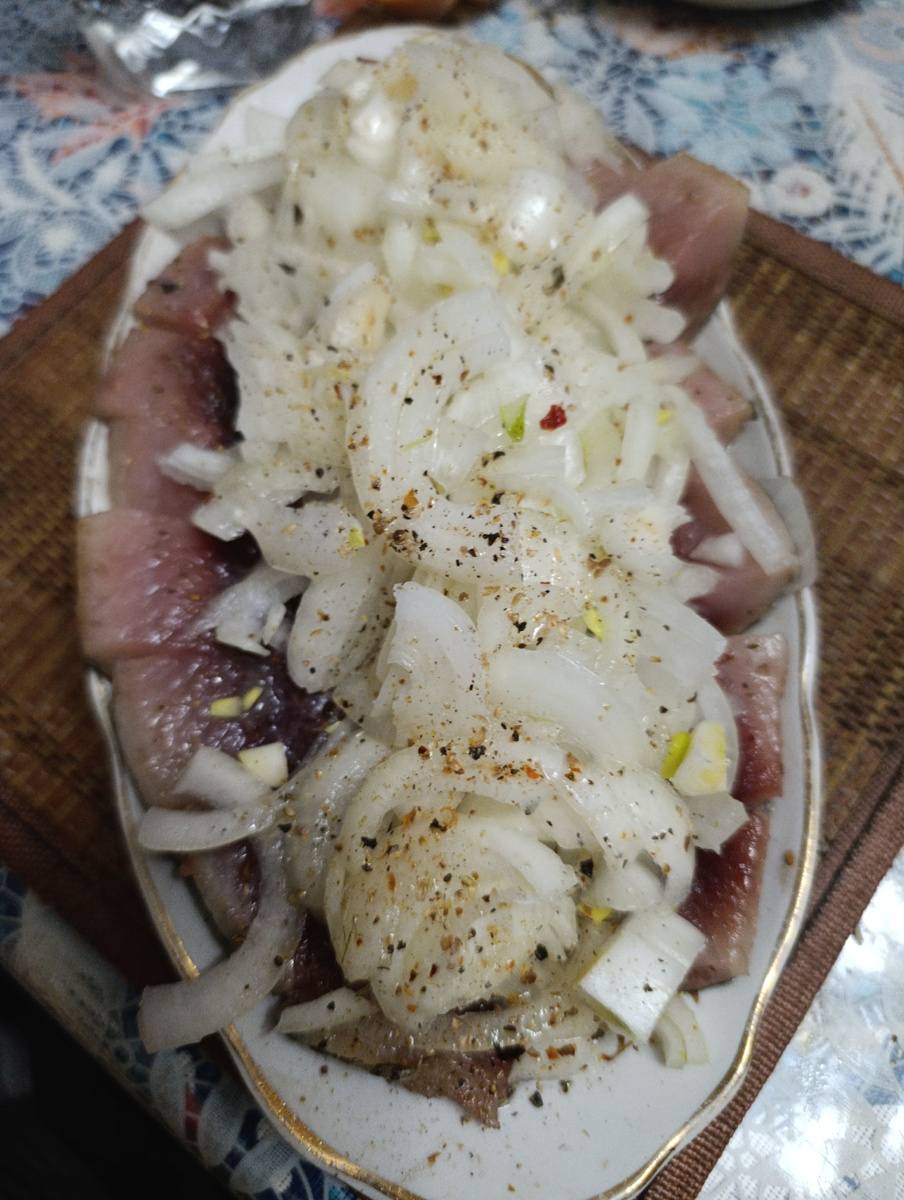 Прошлая селёдочка, прям красавица в белой фате из лука!