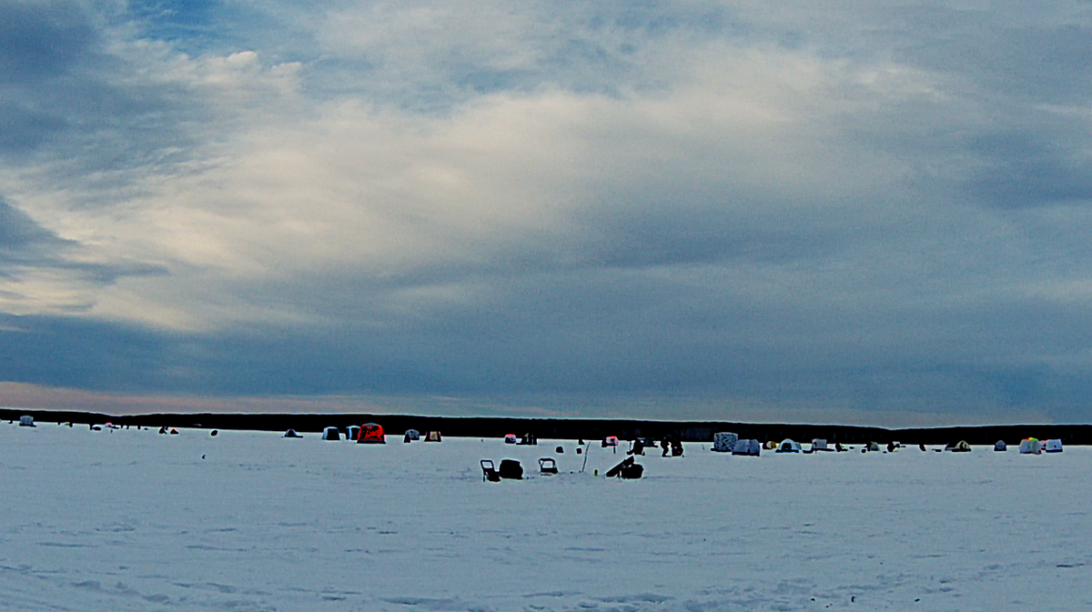 Желающие половить рыбку😊