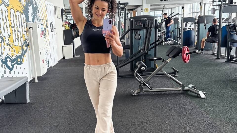 Качать пресс - это ведь не только путь к красивому животу, но и к здоровью всего тела