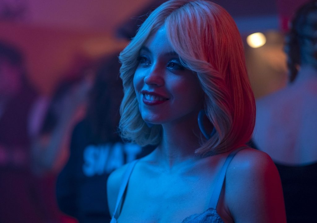 Листайте вправо, чтобы увидеть больше изображений