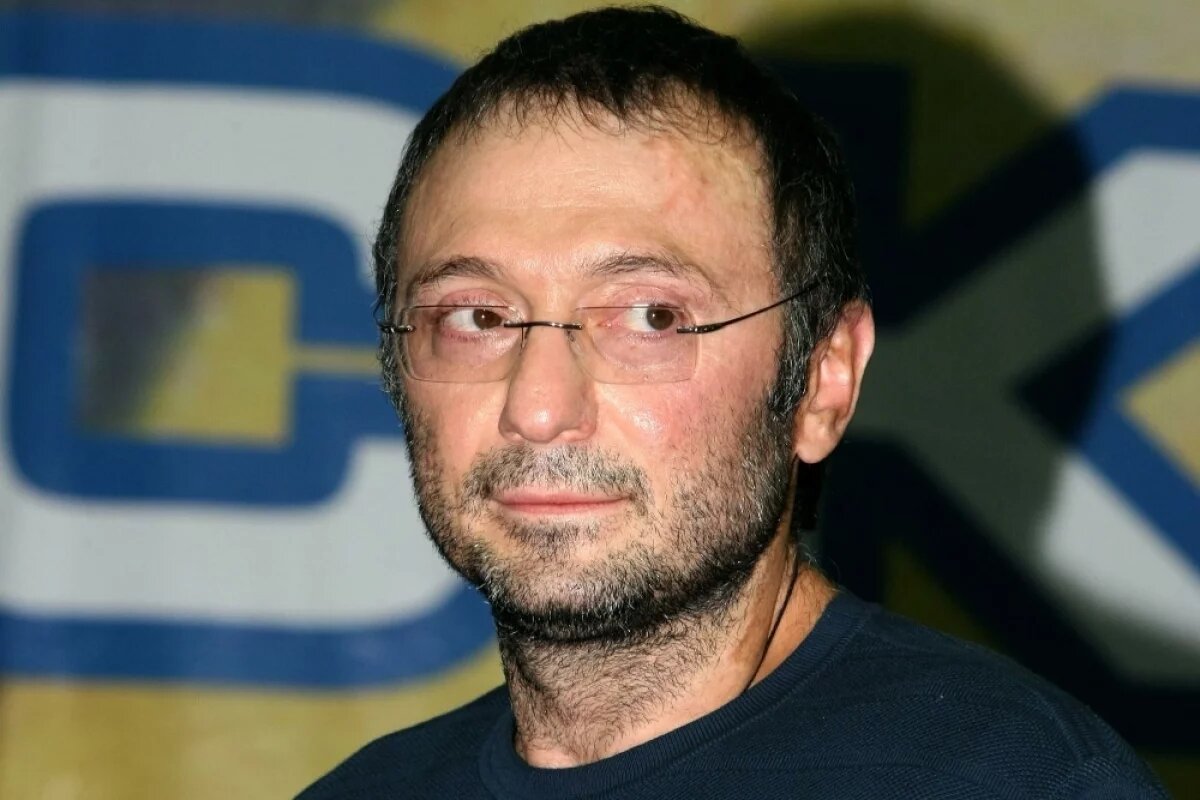    Сулейман Керимов родился в Дербенте.