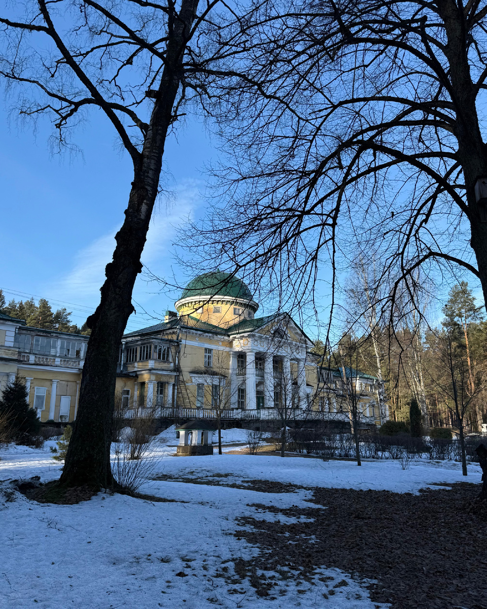 Главный корпус санатория