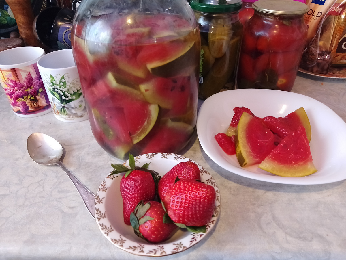 Фото автора, мои маринованные арбузы