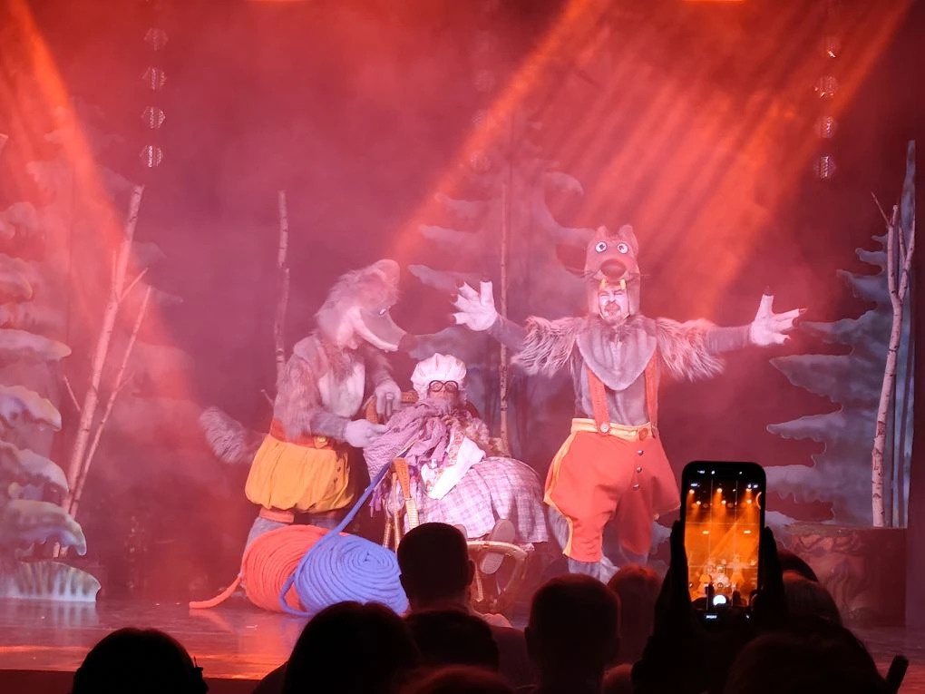 Листайте галерею