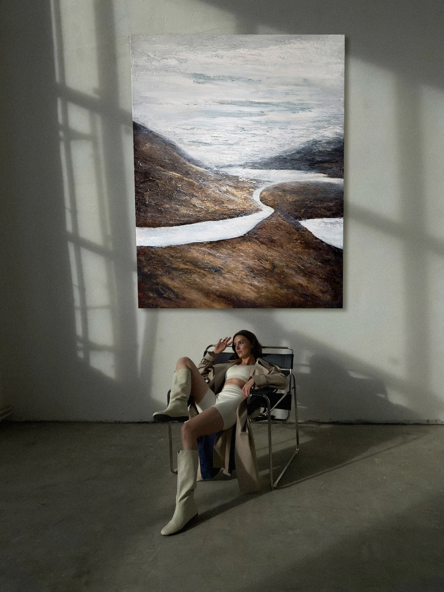 Большая картина в интерьере