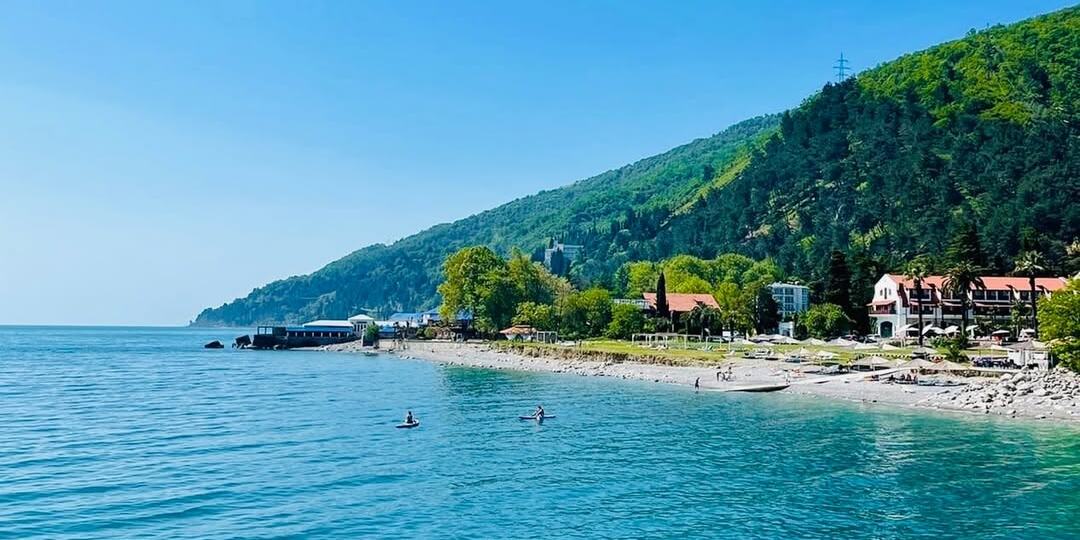 Отдых в Абхазии 2026 из Минска: всё, что нужно знать перед поездкой