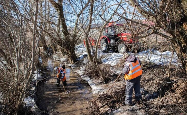    тг Е. Маслов
