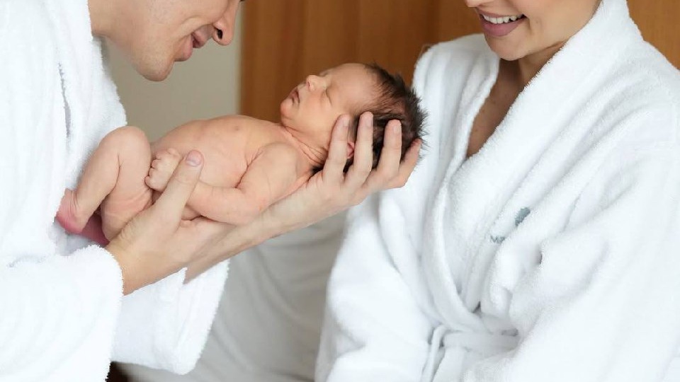 Возлюбленный Лерчек подтвердил, что ей диагностировали рак желудка четвертой студии