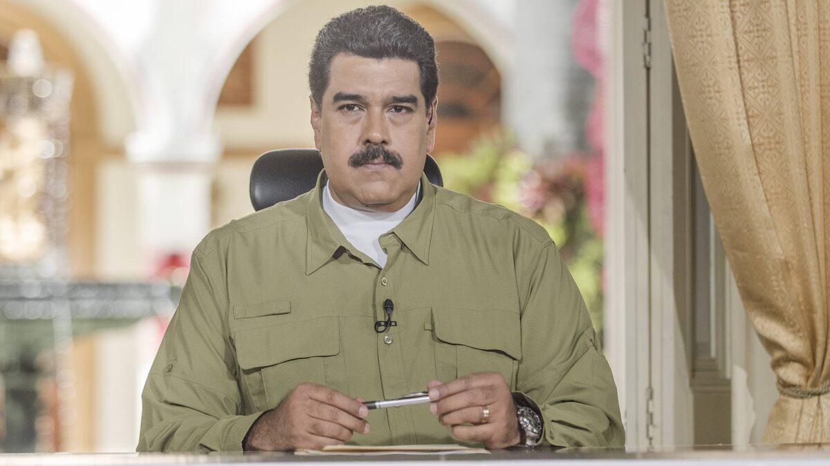     Николас Мадуро   
(cc) Eneas De Troya