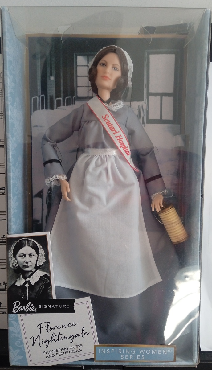 Кукла Барби "Вдохновляющие женщины. Флоренс Найтингейл". Фото автора.