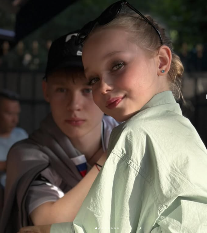 Брат и сестра. Никита и София