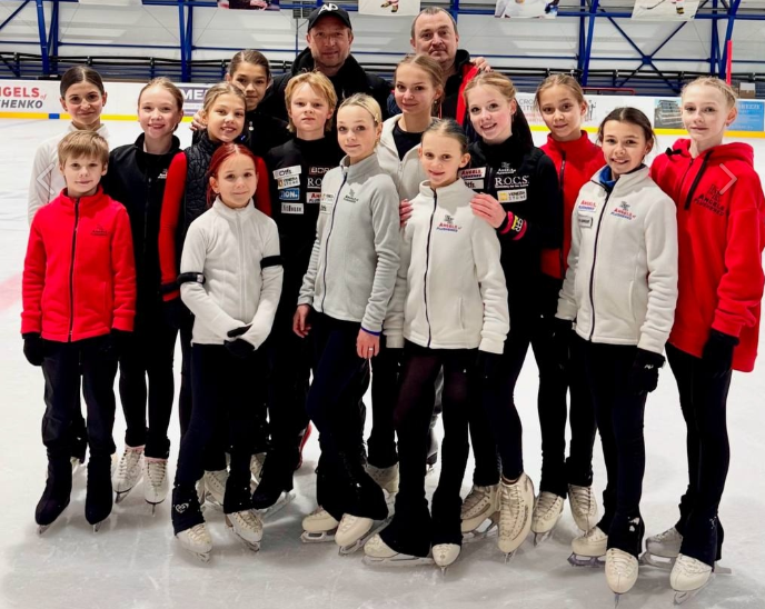 Подрастающее поколение "Ангелов Плющенко"