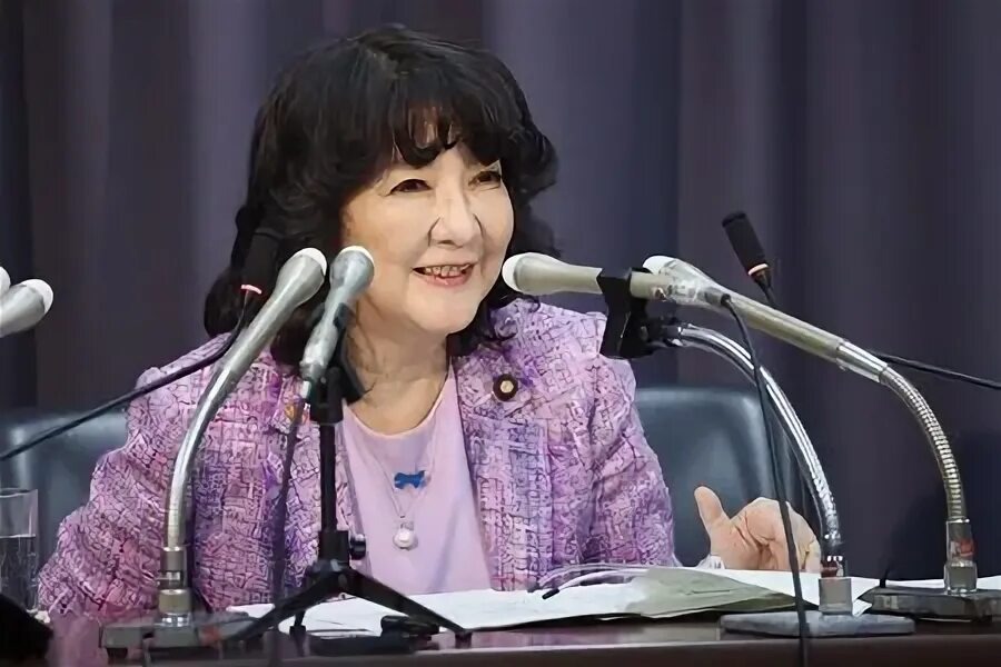 Министр финансов Сацуки Катаяма