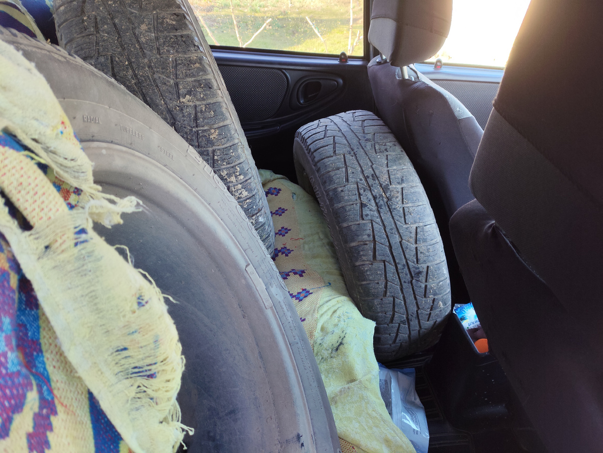 Три штуки в салоне