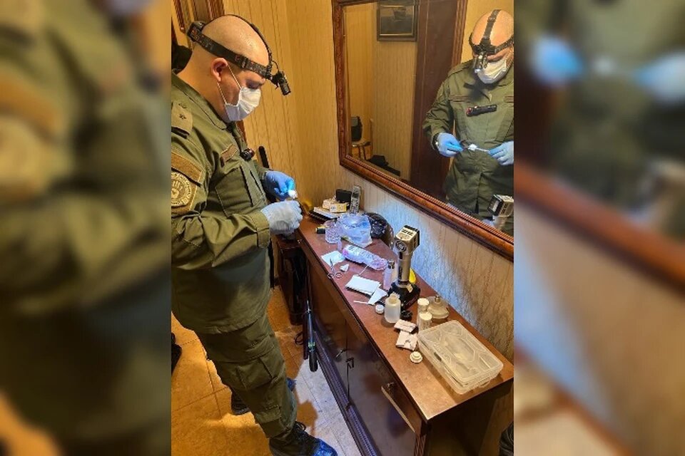 В квартире нашли доказательства, что бывшего мэра и его жены больше нет в живых. Фото: СУ СКР по Самарской области