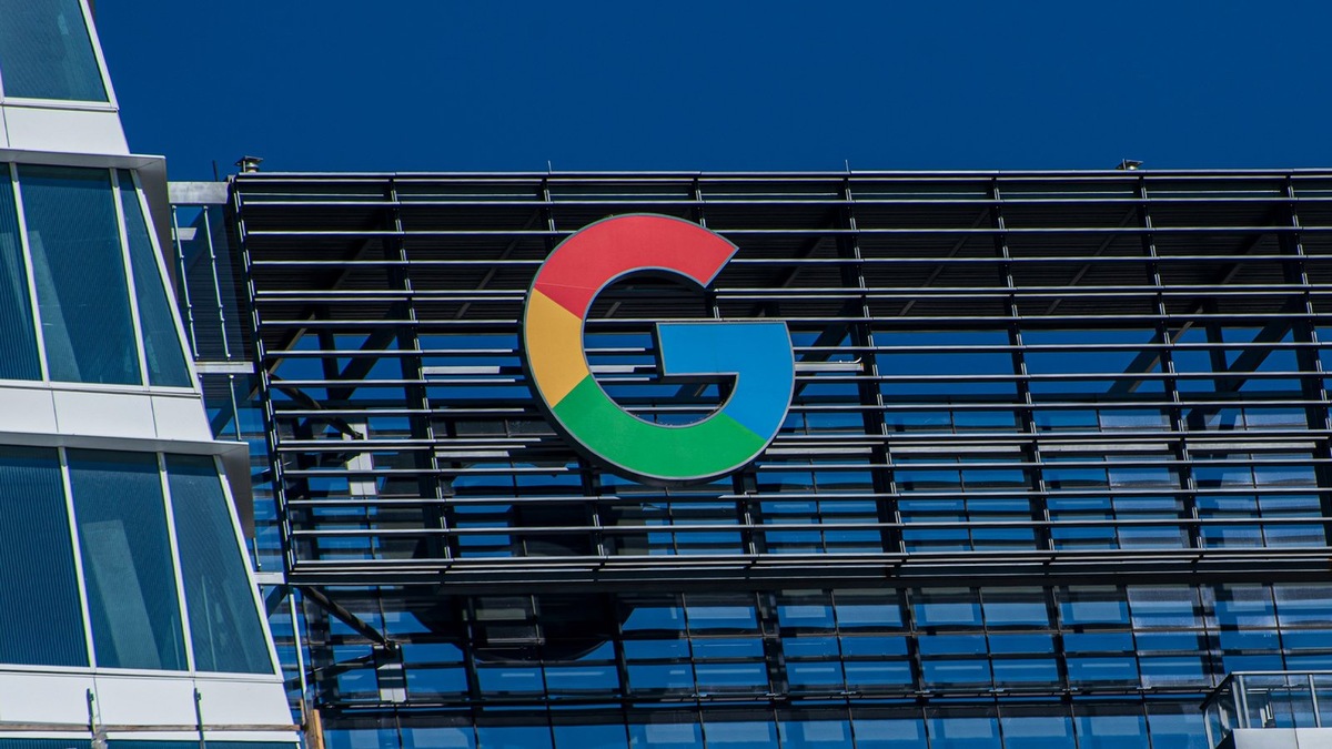    Google представила бесплатную нейросеть-переводчик