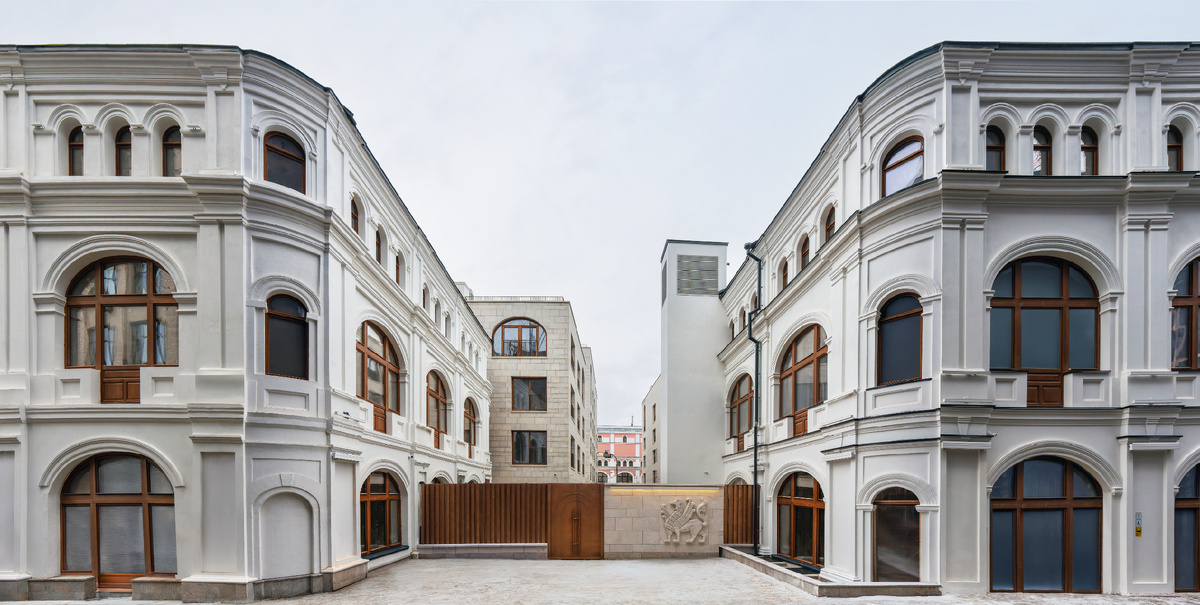 Особняки в неорусском стиле в 160 метрах от Красной площади