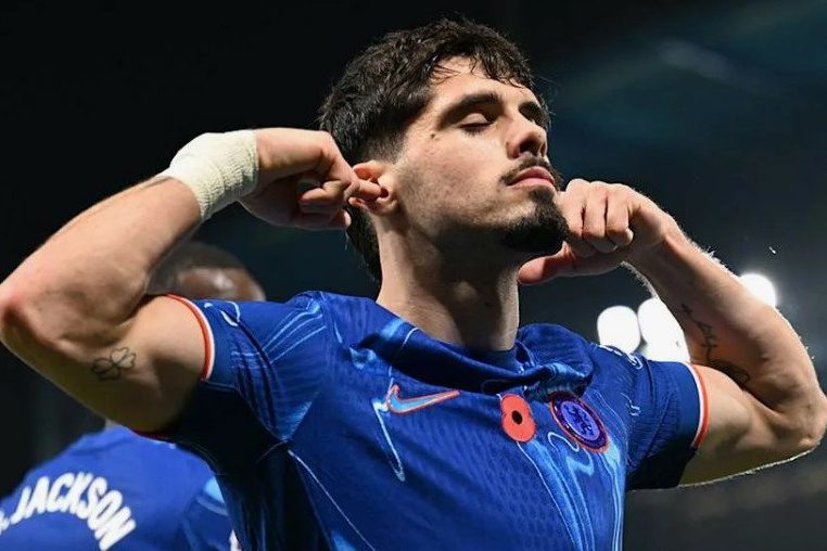 УЕФА завёл дело на Нету, толкнувшего болбоя в матче Лиги чемпионов