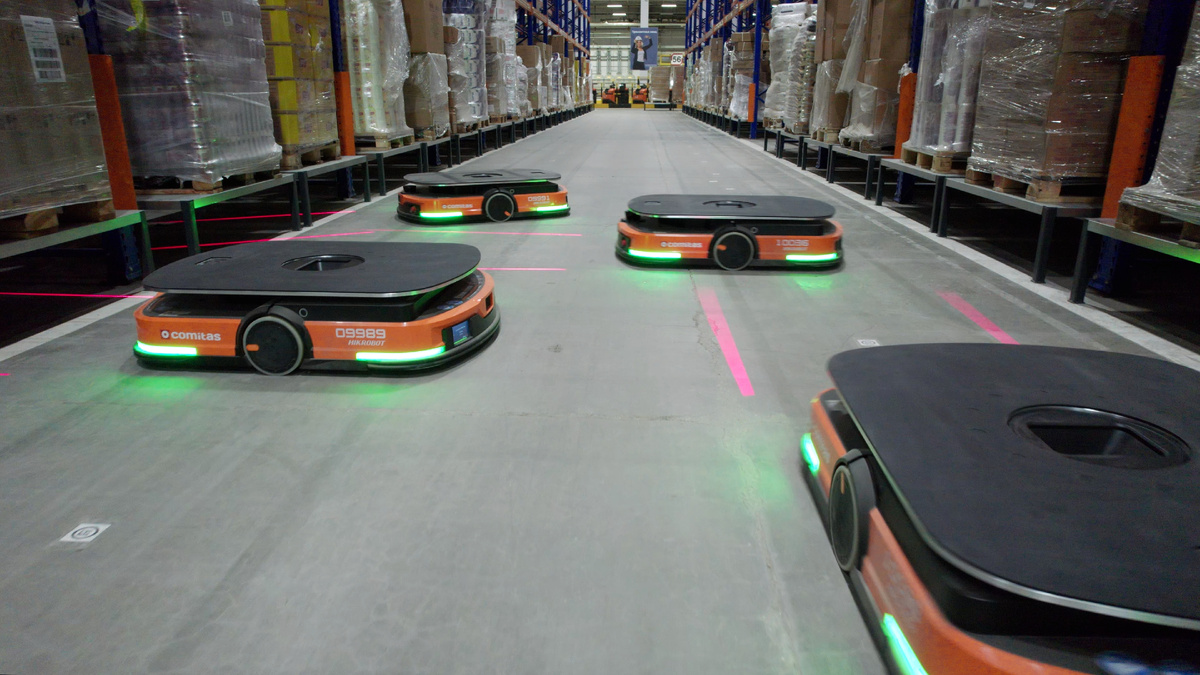 Роботы AMR на складе