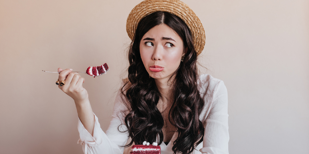 Если весной тянет на сладкое — это может быть сигнал организма