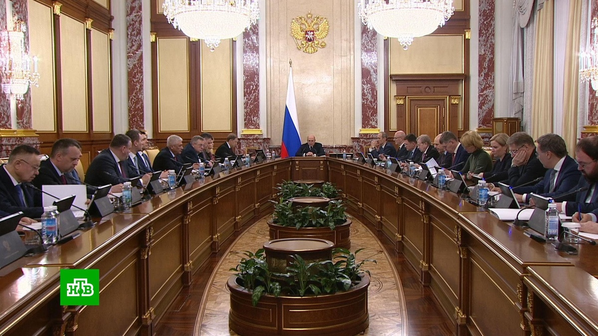    Мишустин утвердил компенсации туристам за сорванные туры в ОАЭ и Израиль