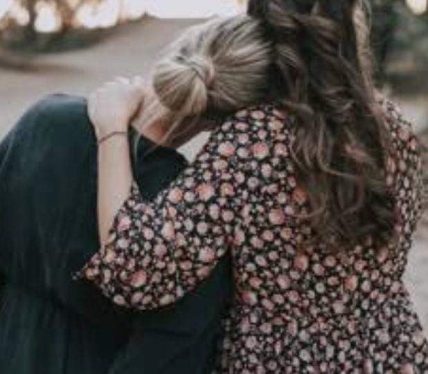 Какие могут быть праздники у мамы-сироты?Да никакие...