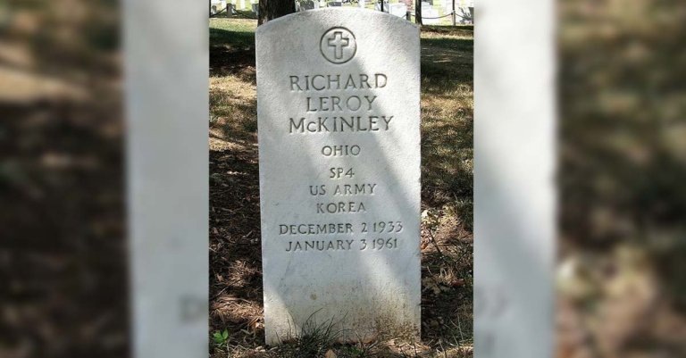 Яндекс картинки. Могила Ричарда Маккинли.