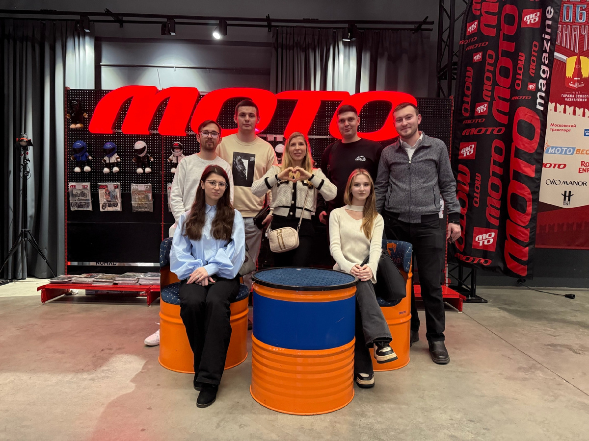 Егор Бабич и участники проекта "Новые Медиа" г. Москва 2026 г Музей ГОН на ВДНХ пав 54