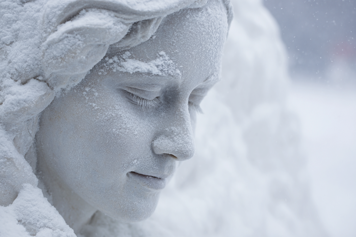 Снежная дева
