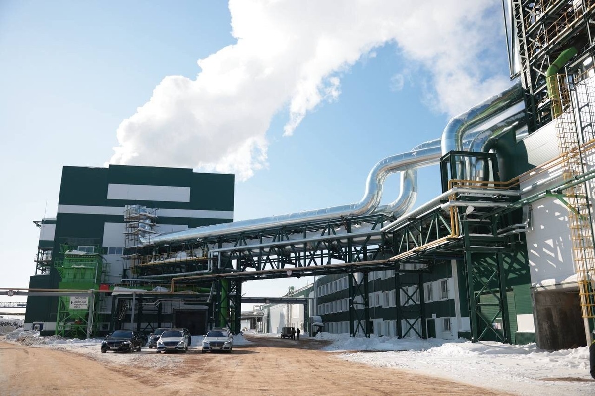    Новые линии ламинирования позволят выпускать ламинированную ДСП с глубоким тиснением и улучшенными характеристиками поверхности, что открывает дополнительные возможности для мебельных производителей. Источник: Группа ВК ООО «Увадрев-Холдинг».