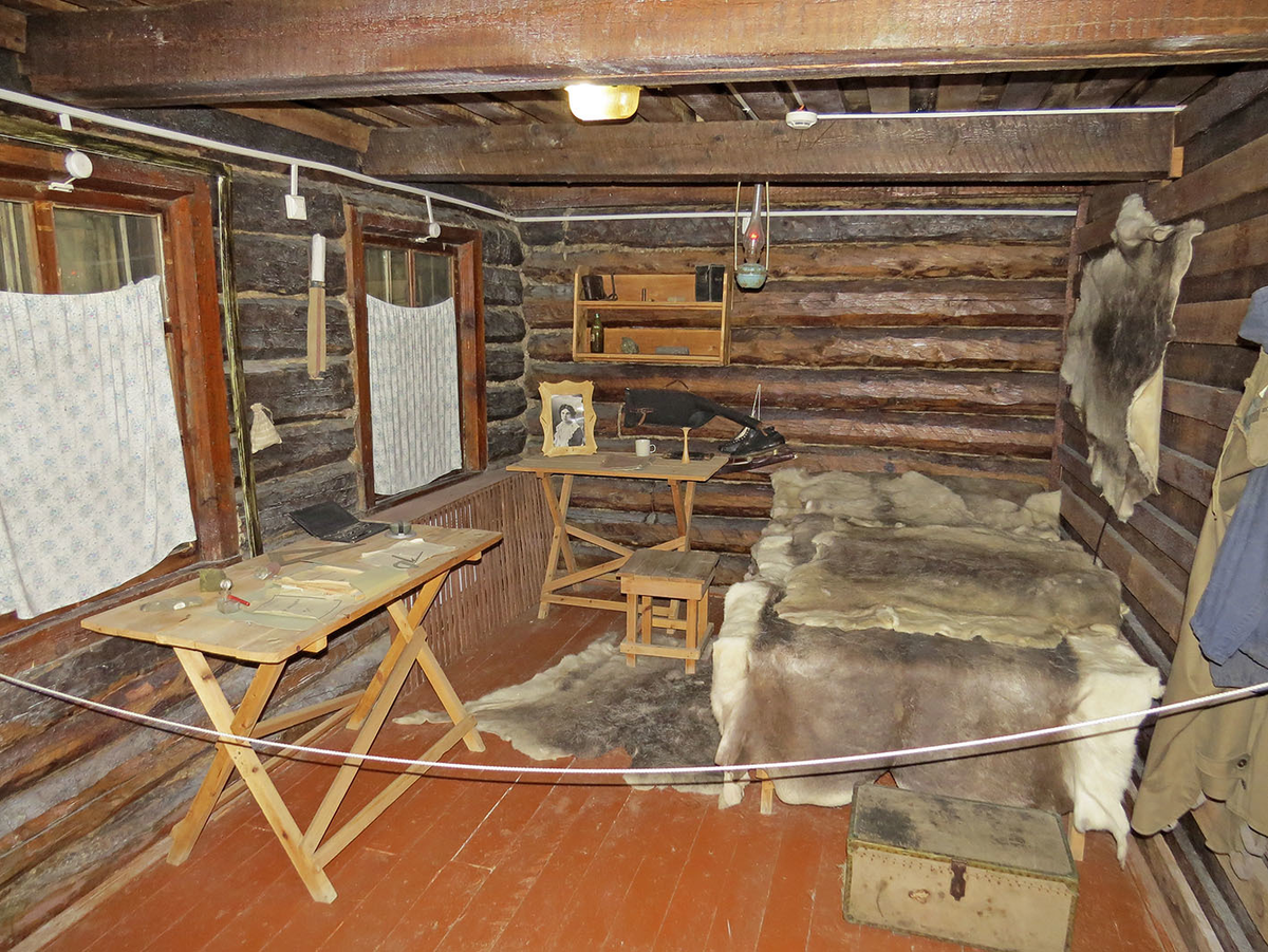 комната четы Урванцевых в Первом доме Норильска