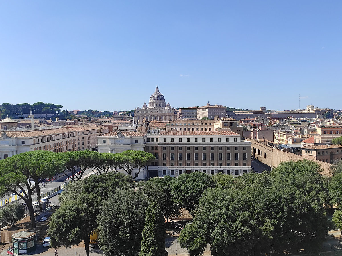 Рим, вид на Ватикан и Собор Св. Петра