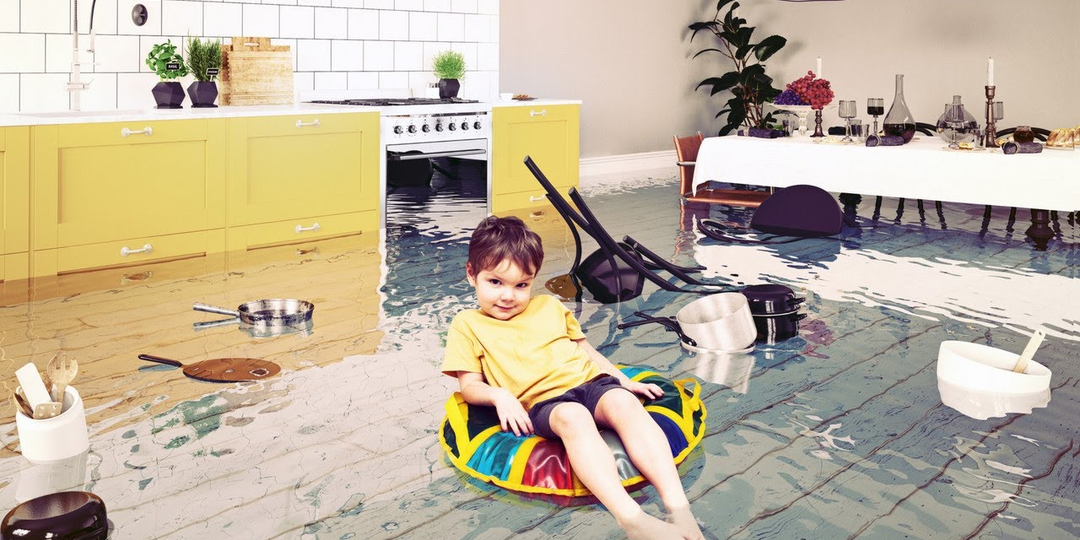 Мокрая кухня и мокрые соседи: как победить протечку и не сойти с ума. Большой гид по ремонту.