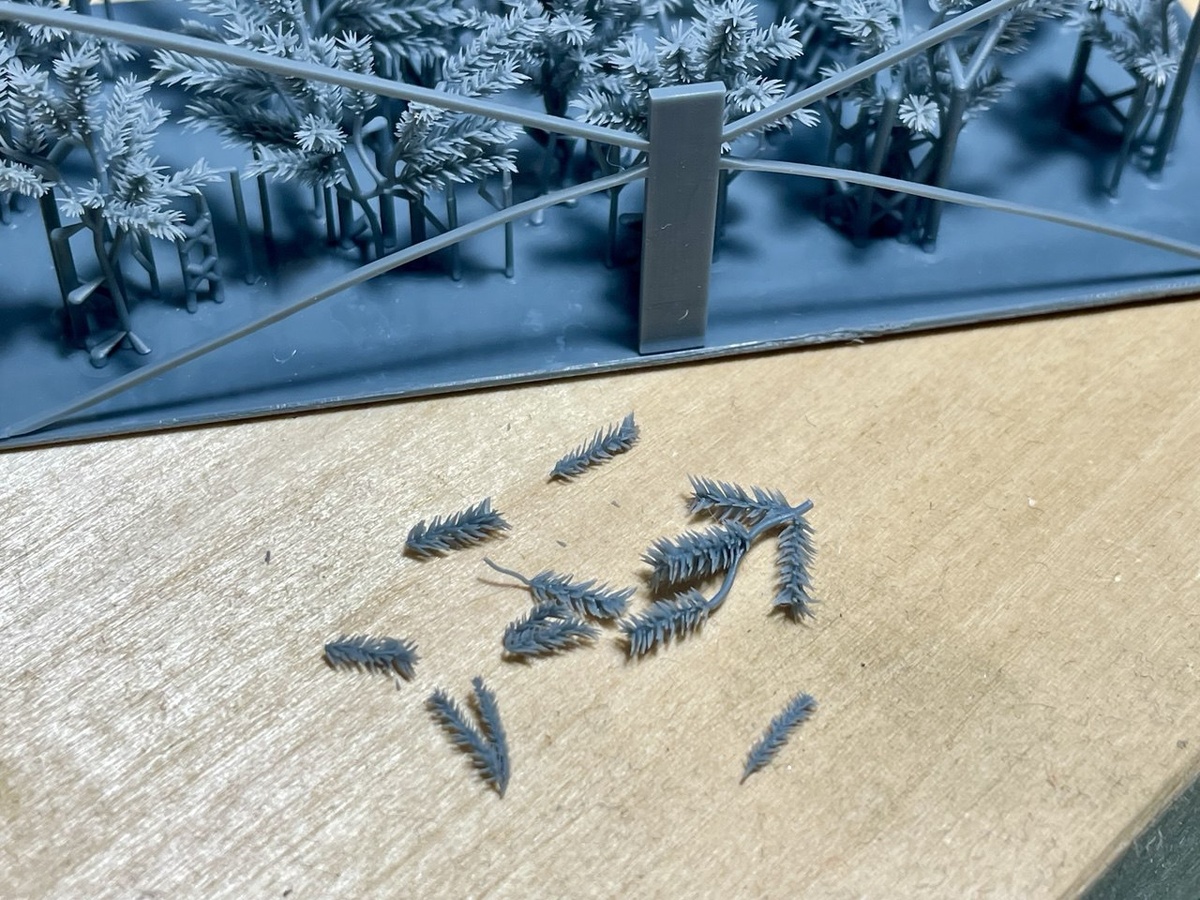 Еловые веточки от Crow Studio 