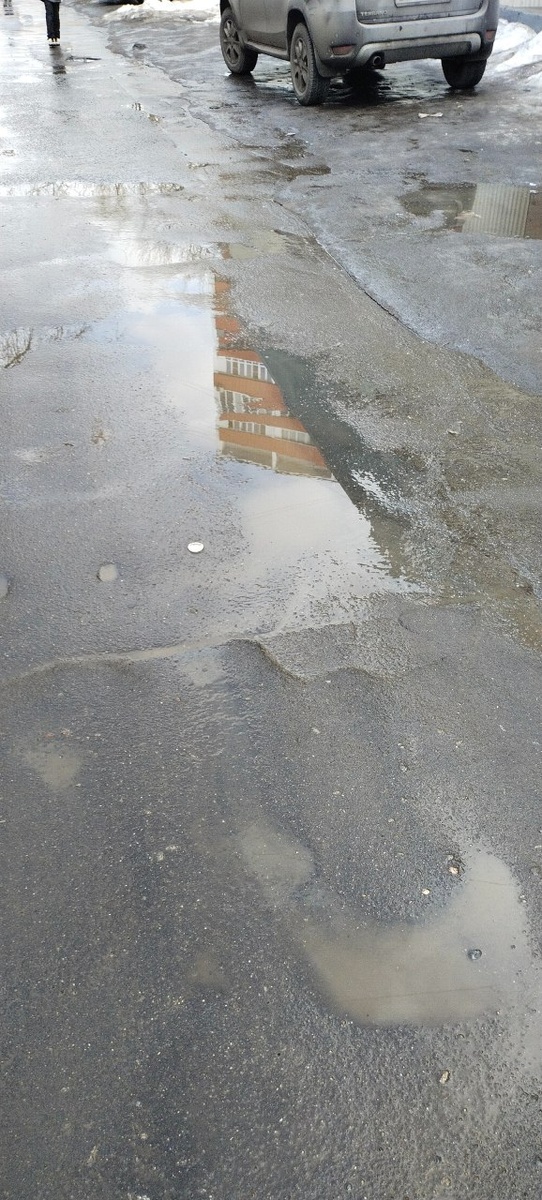 2. В них можно смотреться...