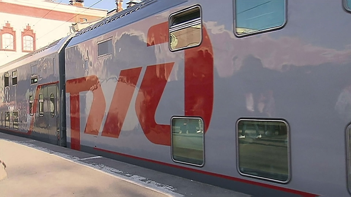    Москва Казанский вокзал РЖД двухэтажный вагон