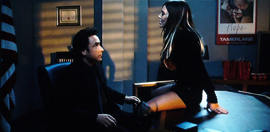 Фильм «Игра по-крупному» 2008 года - великолепная сатира на современную политику