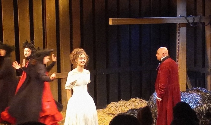    «Дубровский» и... медведь добрались до «Покровка.Театр»