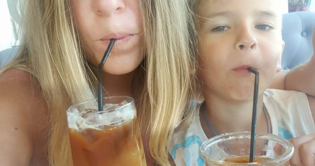 Вот она — ваша стабильность!Чем больше пашешь, тем меньше зарплата. Дворники получают больше!