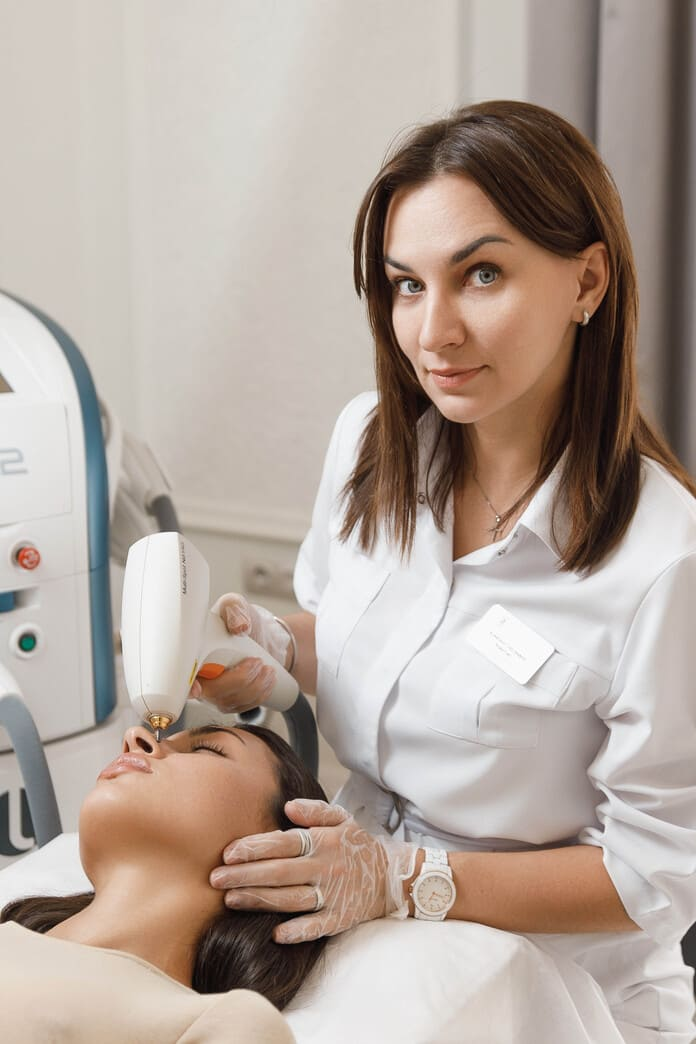 Лазер удаляет сосуды постепенно, и результат зависит от состояния кожи и выраженности купероза.