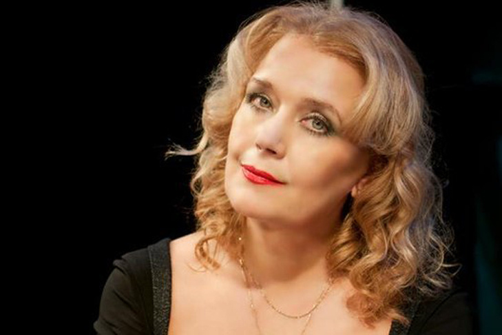    Фото с официального сайта Ирины Алферовой irinaalferova.com