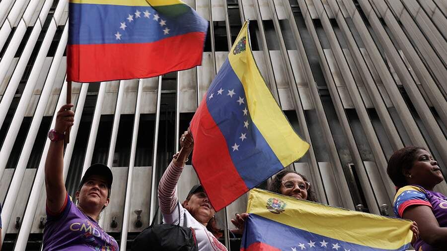    Фото: REUTERS/Gaby Oraa