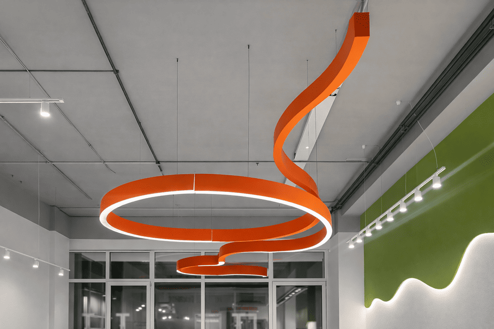 Подвесная световая конструкция для интерьера