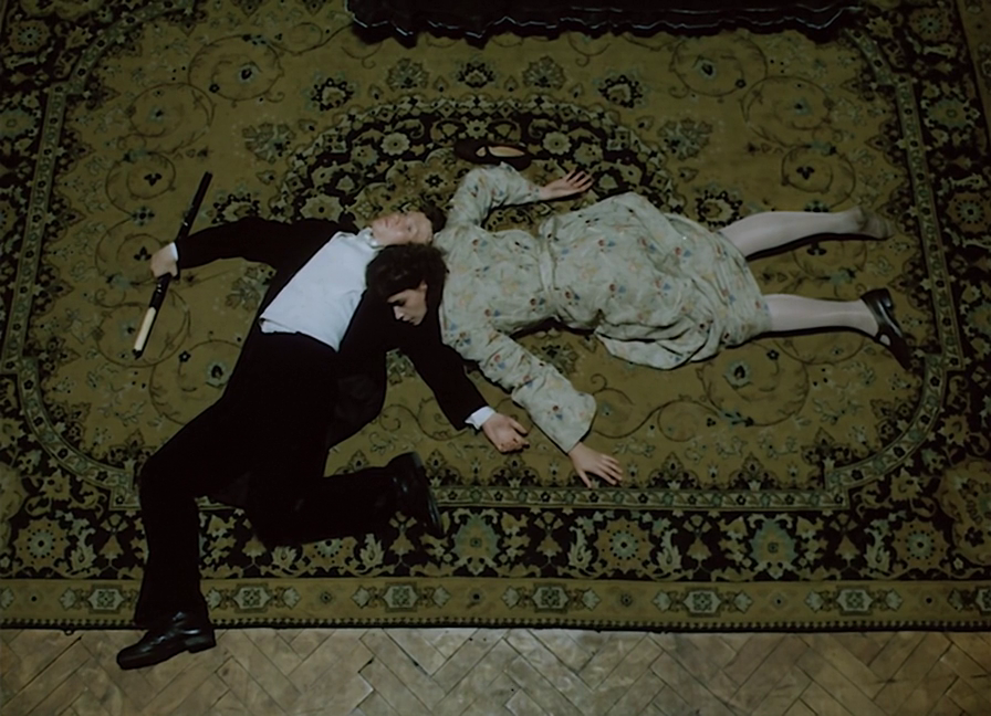 Кадр из фильма "Жена керосинщика" (1988)