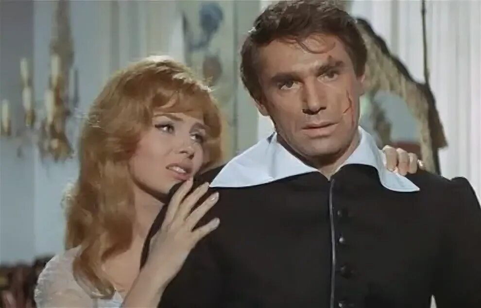 Анжелика и Бейрак. По Бейраку сразу видно, что он человечище. В отличие от всех остальных "ухажёров" этой дамы